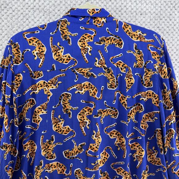 17 of 52 Conversations by Anthropologie Top Womens 16 Blue Orange Cheetah Button - Picture 8 of 13